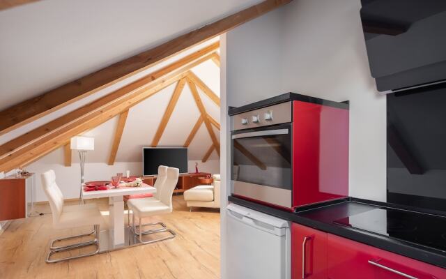 Romantic apartment in the attic