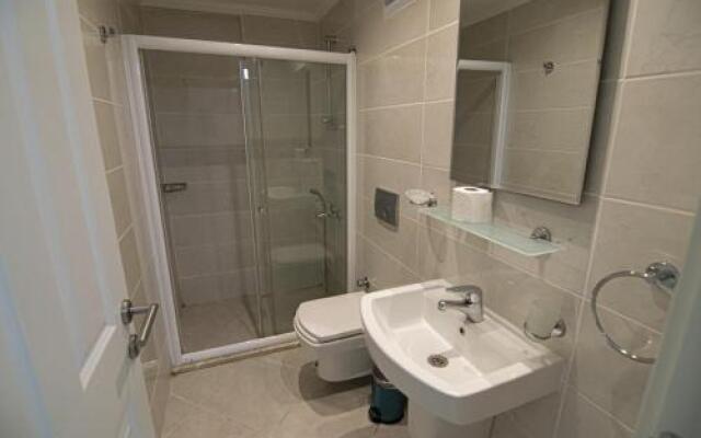 Sunset Beach Club Aqualettings mermaid 37