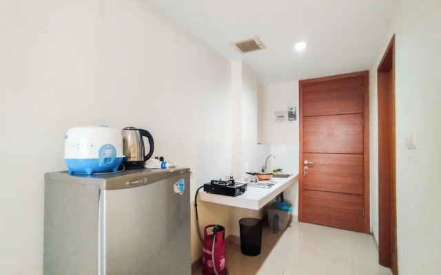 Trendy Studio At Apartment Beverly Dago