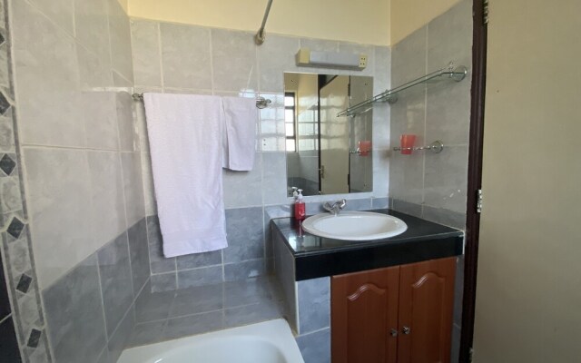 Takdiri Homes Plush 3BR Appartment