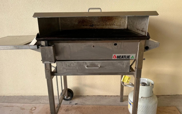 Beachside & Jetty View Apartment 1 - Admirals Apartment