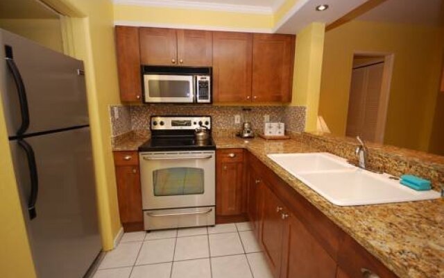 Banana Bay Club Beachside Villas