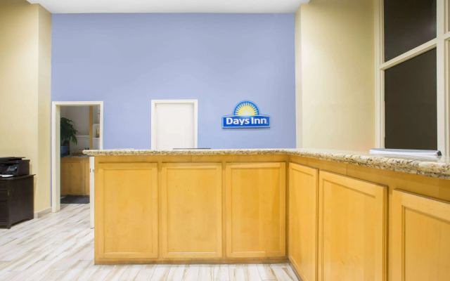 Days Inn by Wyndham Lake Havasu