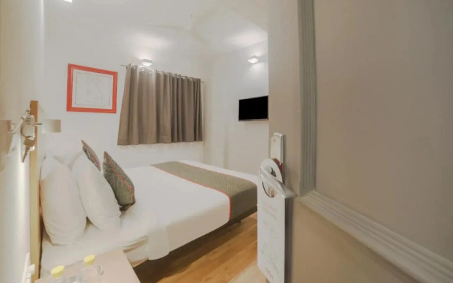 OYO Townhouse 82 Chander Nagar Janakpuri