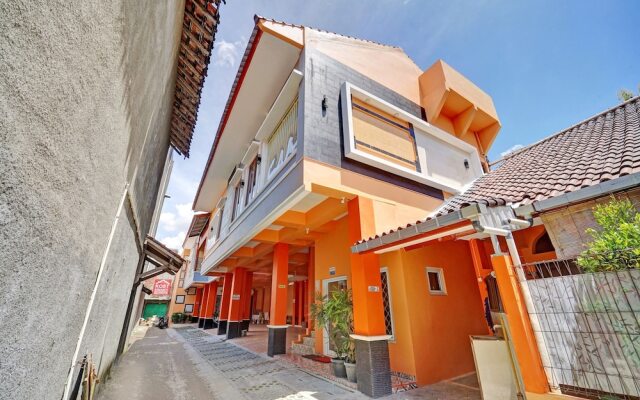 OYO 90768 Endrayanti Inn Syariah