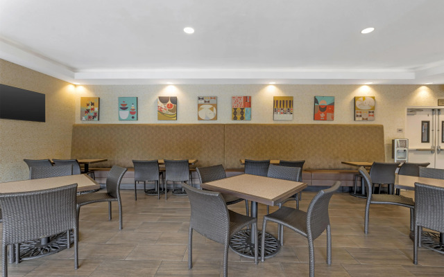 Best Western Plus Anaheim Inn