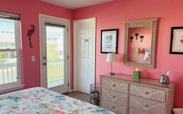 Summer Sandcastle 5 Bedroom Home by RedAwning