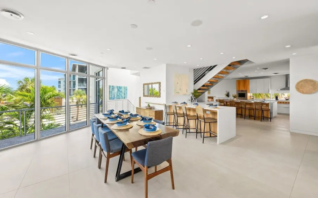 Endless Horizon in Siesta Key