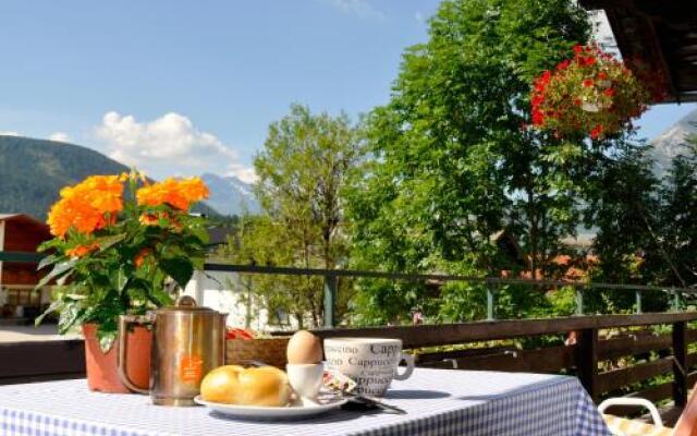 "0" Sterne Hotel Weisses Rossl In Leutasch/tirol