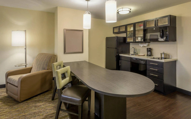 Candlewood Suites Midwest City by IHG