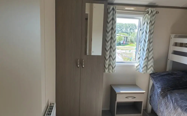 Outstanding 3 bedroom2018model caravan Northampton