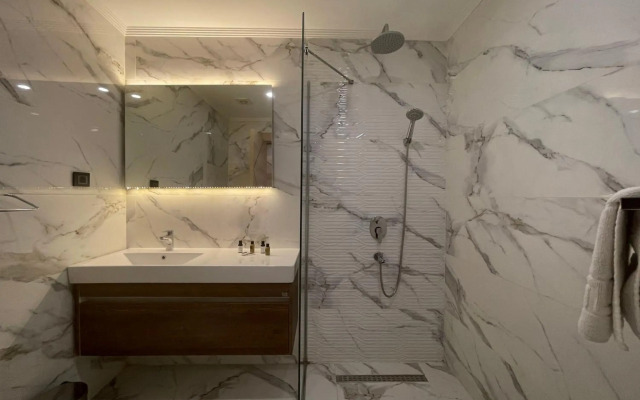 Le Luxe suites hotel & SPA