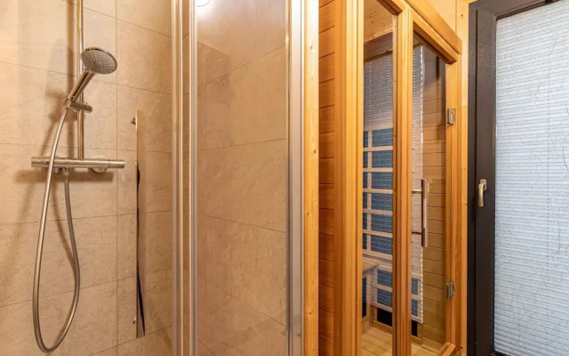 Charming Chalet With Infrared Sauna