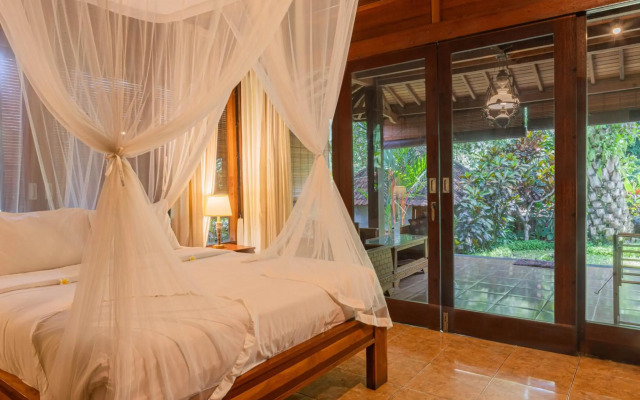 Sari Bamboo Villas