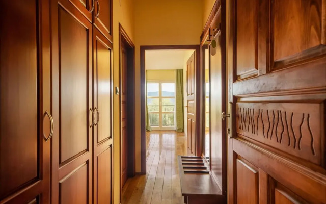 Excellent Park View Room With Breakfast Included
