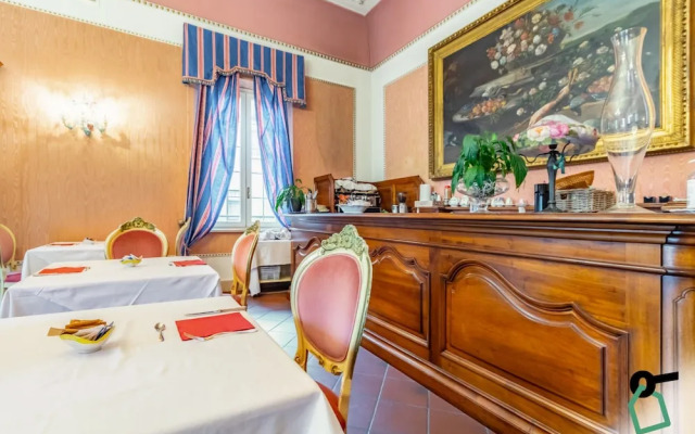 HOTIDAY Room Collection - Ferrara