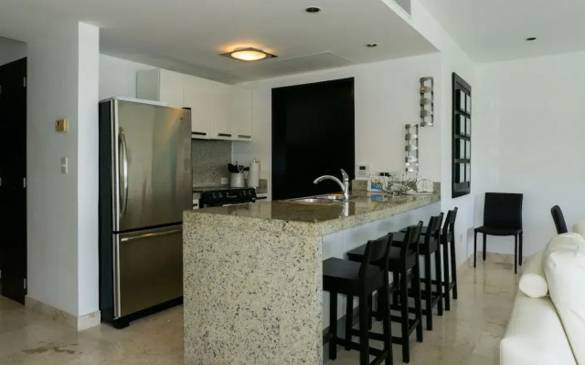 Elements 215 2 Bedroom Condo by RedAwning