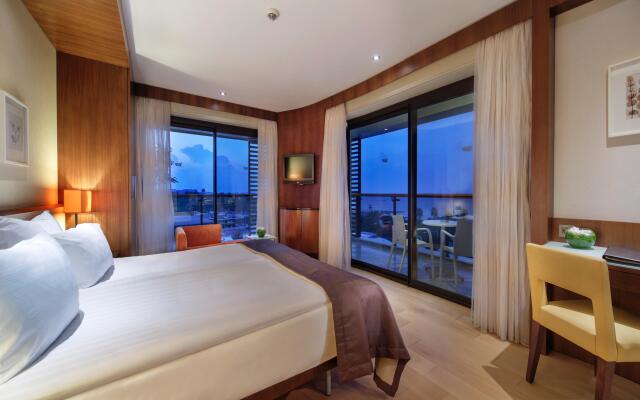 Tui Blue Side- All Inclusive