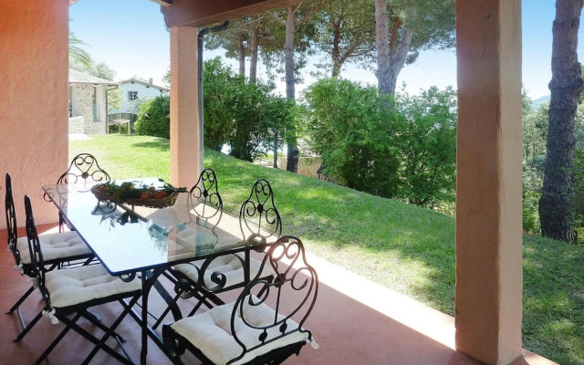 Villa in Rio Nell Elba With Pool