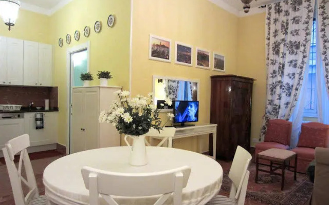 Temporary House - Via Della Moscova
