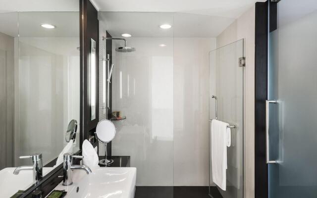 Radisson Suites Bangkok Sukhumvit