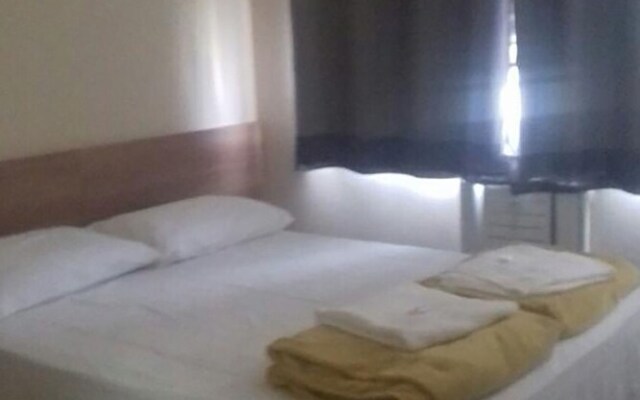 City Hotel