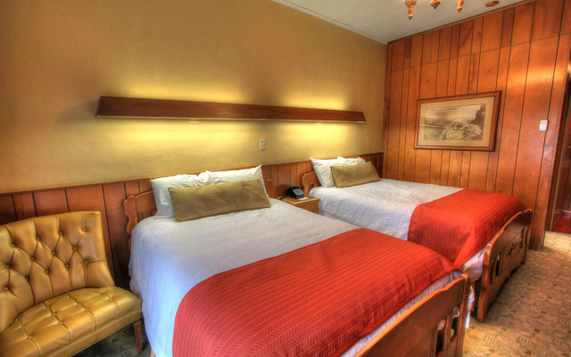 The Historic Gatlinburg Inn