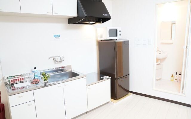 Metro Hanazonocho Apartment 2