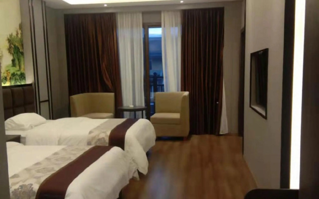 Fangyuan Holiday Hotel