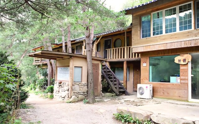 Yeongwol Muksan Guan Pension