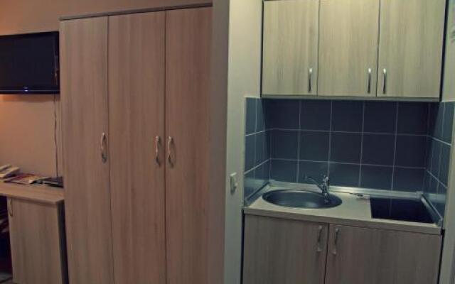 Garni Hotel Tri "O"