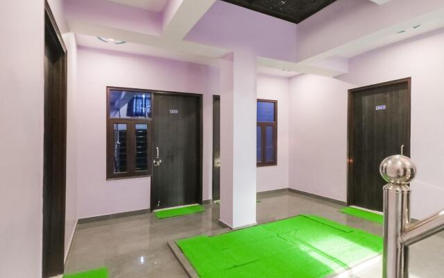 OYO 82274 Hotel Sunflower