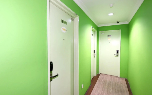 OYO 496 Hotel De Eco Inn