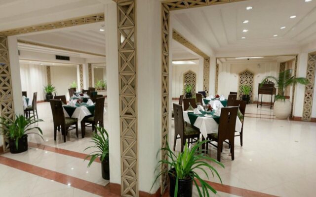 Hotel Samrat