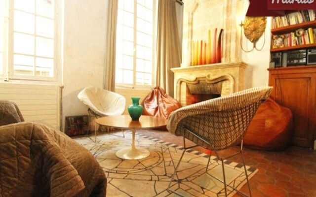 Designer Stay - Bastille Terrace
