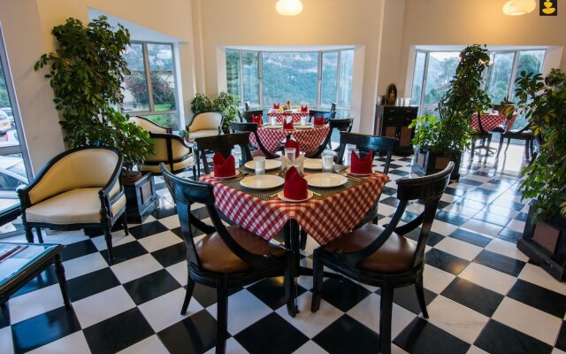 Misty Meadows Resorts
