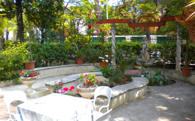 Palace Hotel Domus Mea