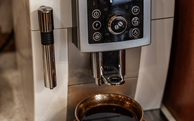 Квартира Малоохтинский 84б