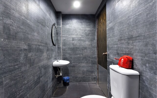 ZEN Rooms Basic Near KTM Sentul