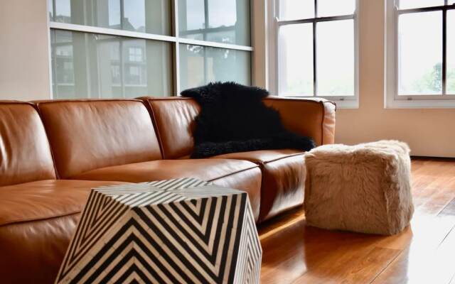 New York Loft Style Flat in Surry Hills