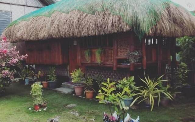 Titanic's Nipa Huts by Hiverooms