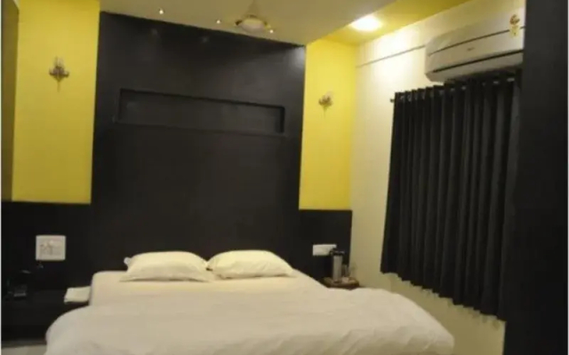 Hotel Woodland