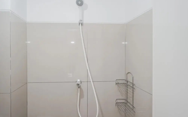 Contemporary Studio at Baileys Apartment