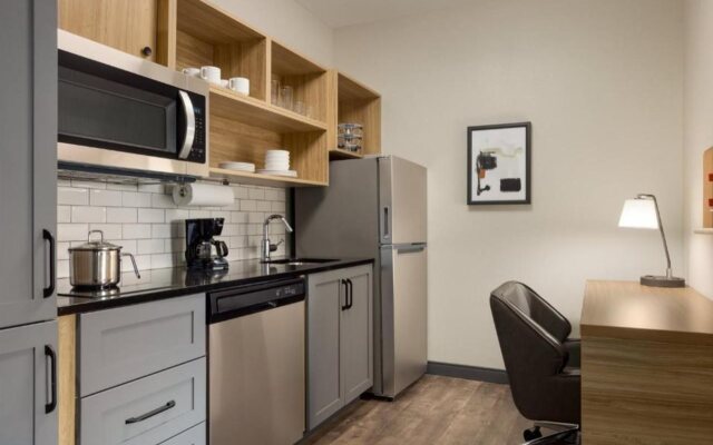 Candlewood Suites Mcpherson by IHG