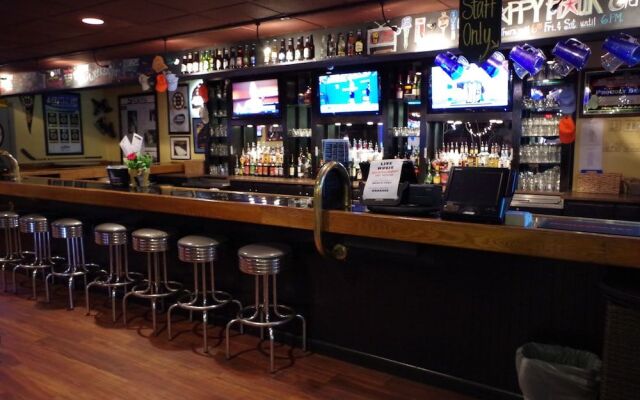 Shiretown Inn & Suites