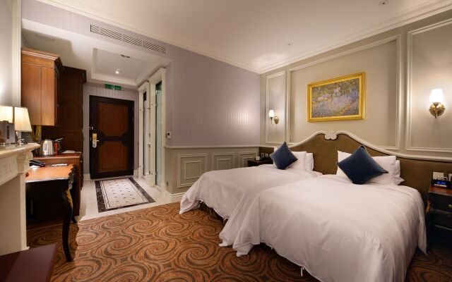 Golden Tulip RS Boutique Hotel
