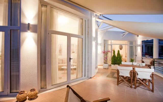 Zennova 33 Kallithea Blue Paradise