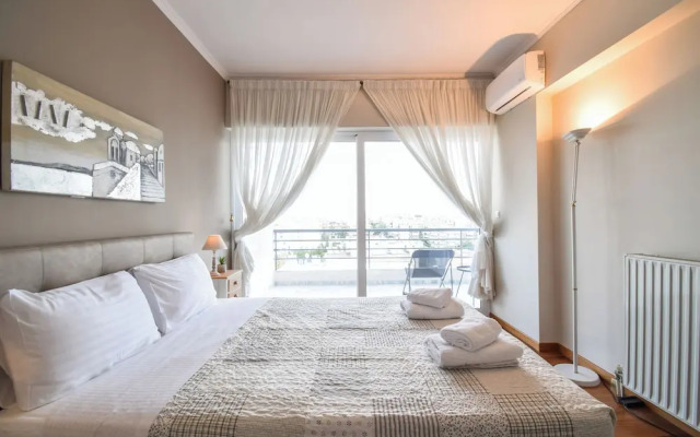 Alimos Luxury 3 Bd Apt w Stunning Views