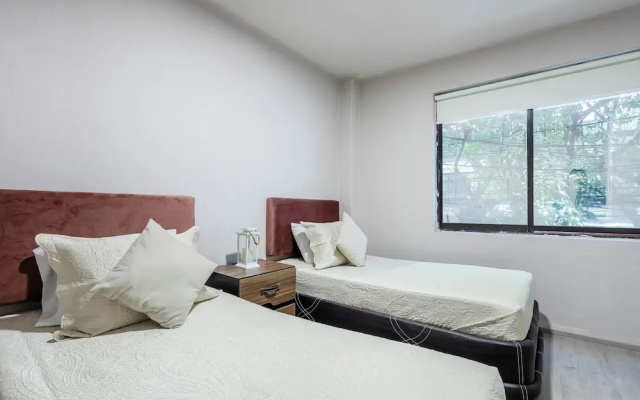 Elevate Your Roma Stay - 2BR - Wifi - Sleeps 7