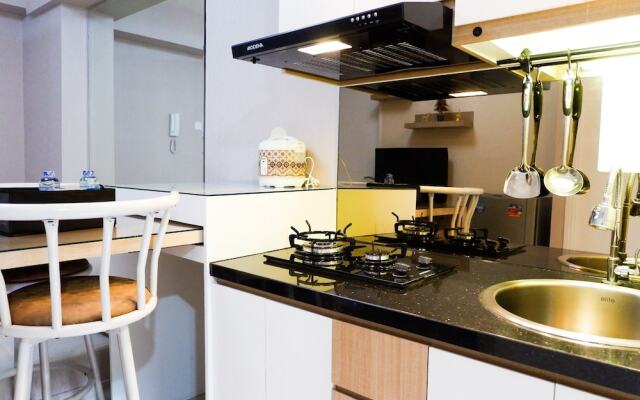 Modern and Comfy Design 2BR Bassura City Apartment